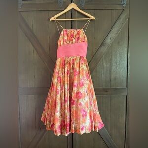 Gorgeous Women’s Floral A-line 1950s Vintage Dress